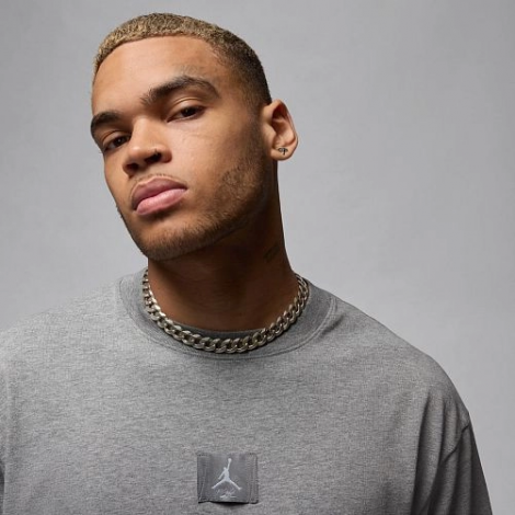 Футболка Nike JORDAN FLIGHT ESSENTIALS 85 сіра FZ1912-091