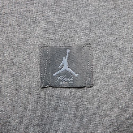 Футболка Nike JORDAN FLIGHT ESSENTIALS 85 сіра FZ1912-091