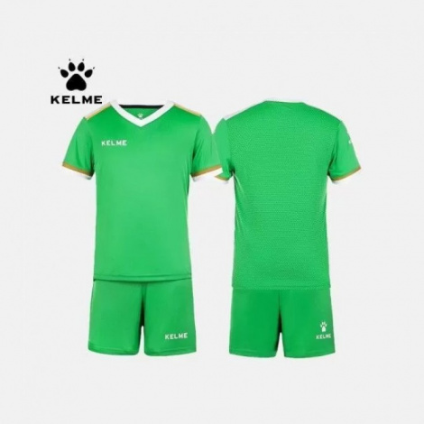 Комплект футбольної форми дитячий Kelme SEGOVIA зелений 8351ZB3158.9300