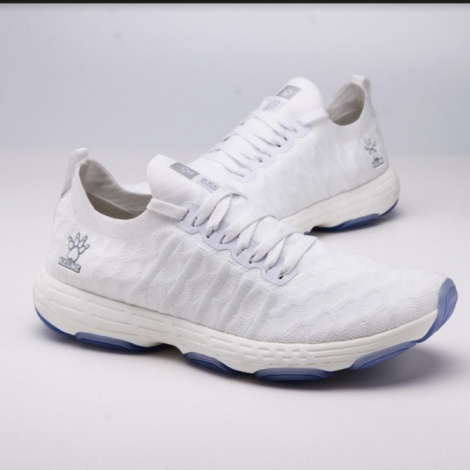 Кросівки жіночі Kelme CITY білі 66832502.9100