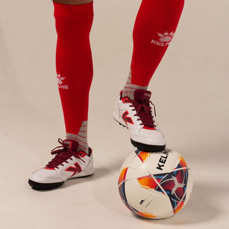 Сороконіжки (шиповки) Kelme PRECISION ELITE біло-червоні 55.923.140