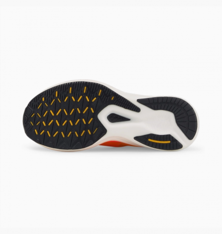 Кросівки бігові жіночі Puma DEVIATE NITRO ELITE FIREGLOW оранжево-жовті 377603-01