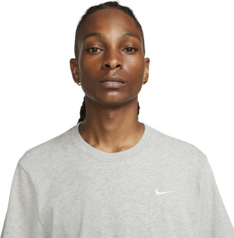Футболка Nike Sportswear Swoosh