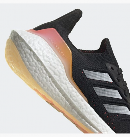 Кросівки Adidas Ultraboost 22