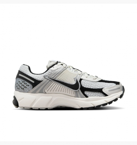 Кросівки Nike Wmns Zoom Vomero 5 "Photon Dust / Black / Phantom"