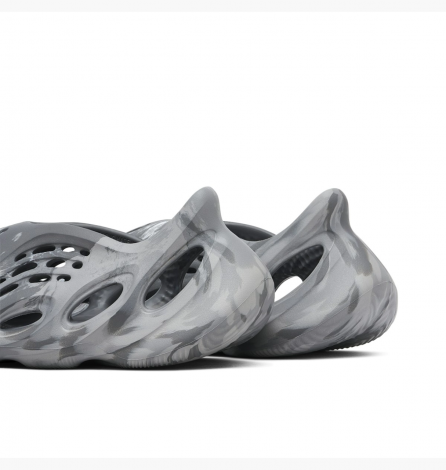 Тапочки Adidas Yeezy Foam Runner 'Mx Granite'