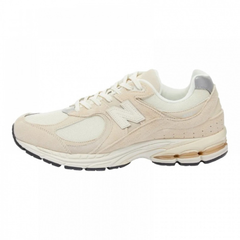 Кроссовки New Balance 2002R бежевые M2002RCC