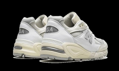 Кросівки New Balance 990V2