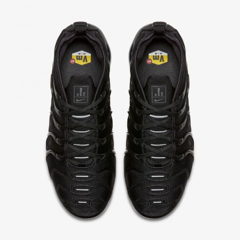 Кроссовки Nike Air Vapormax Plus