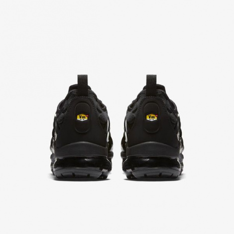 Кроссовки Nike Air Vapormax Plus