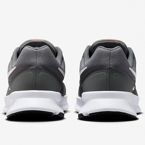 Кроссовки Nike W Run Swift 3