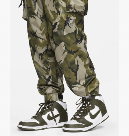 Брюки Nike Sportswear Tech Pack