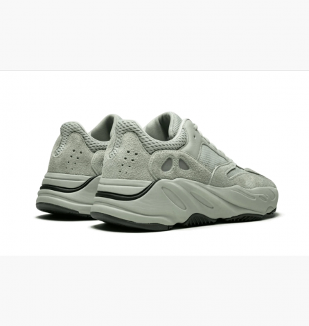 Кроссовки Yeezy