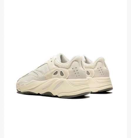 Кроссовки Yeezy