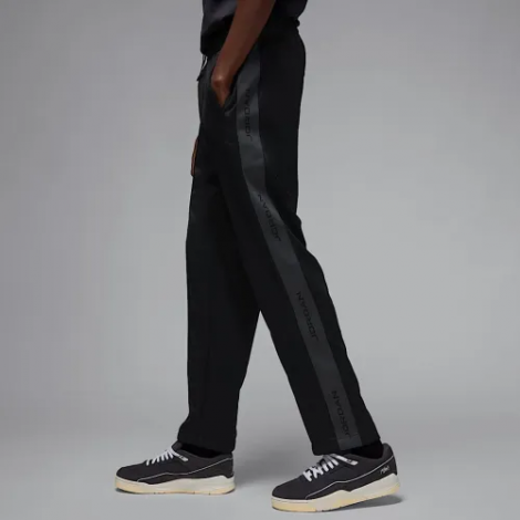 Спортивні штани Nike JORDAN ESSENTIALS TRACKSUIT PANTS чорні HF9341-010