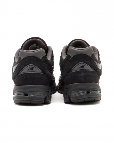 Кросівки New Balance 2002R чорні U2002RBL