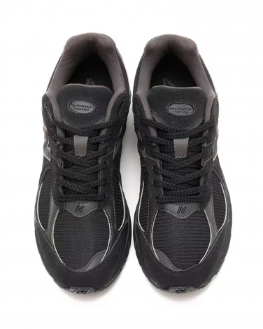 Кросівки New Balance 2002R чорні U2002RBL