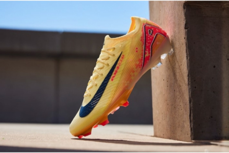 Футбольні бутси Nike Air Zoom Mercurial Vapor 16 Elite x Mbappe FG FQ8683-800