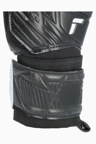 Вратарские перчатки Reusch Attrakt Resist - черный