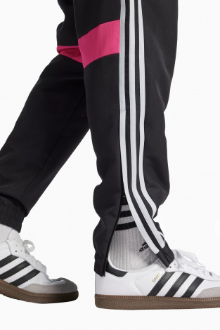 Штани adidas Tiro 25 Essentials Woven - чорний