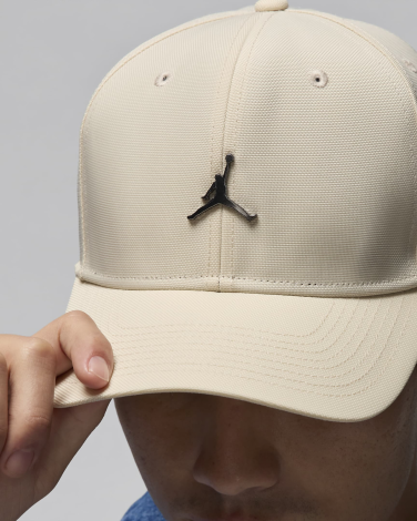 Кепка Nike JORDAN J RISE CAP S CB MTL JM бежевая FD5186-203