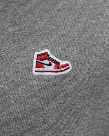 Футболка Nike JORDAN BRAND SNEAKER PATCH сіра FN5982-091