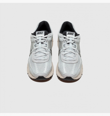Кроссовки Nike Zoom Vomero 5