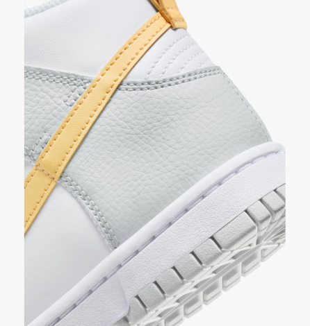 Кроссовки Nike Wmns Dunk High