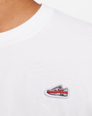 Футболка Nike U NSW TEE M90 SNEAKER PATCH біла FQ3762-100