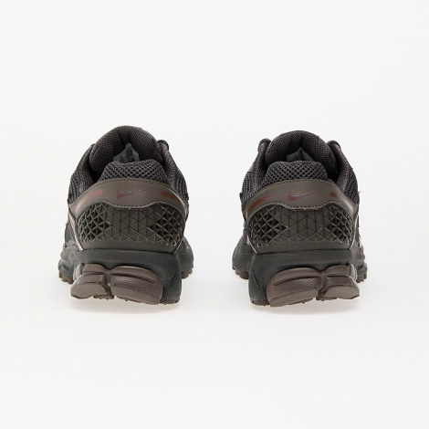 Кроссовки Nike Zoom Vomero 5 Cave Stone / Metallic Silver