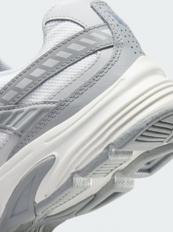 Кросівки Nike Wmns Initiator