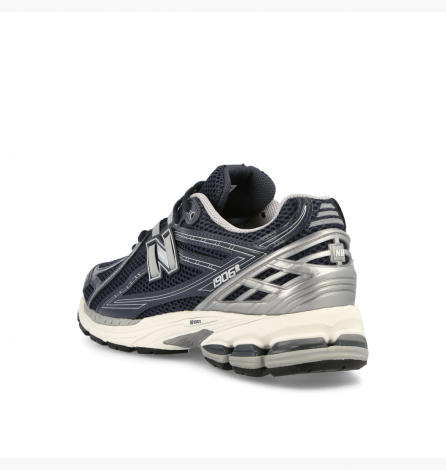Кроссовки New Balance 1906R