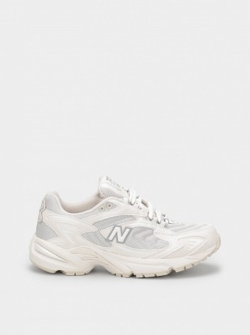 Кросівки New Balance 725 молочні ML725AL