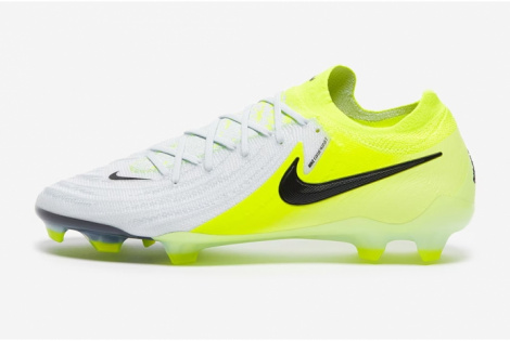 Дитячі футбольні бутси Nike Phantom GX II Elite FG Junior FJ2559-003