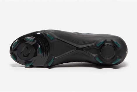 Футбольні бутси Nike Phantom GX II Pro FG FJ2563-002