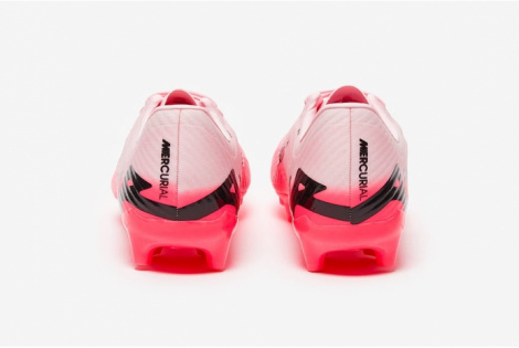 Футбольные бутсы Nike Air Zoom Mercurial Vapor 15 Academy MG DJ5631-601