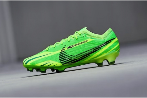 Футбольные бутсы Nike Air Zoom Mercurial Vapor 15 MDS Elite FG FJ7196-300