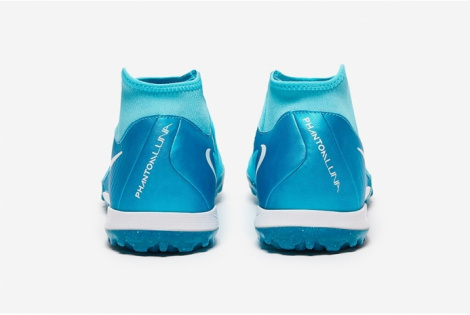 Сороконожки Nike Phantom Luna II Academy TF FJ2566-400