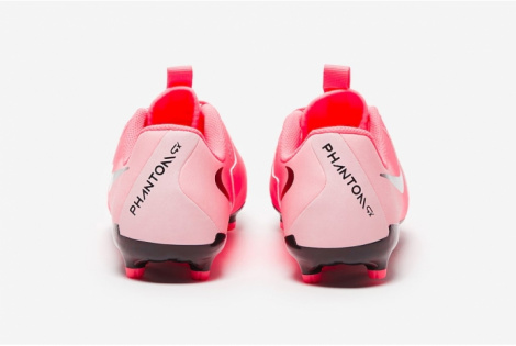 Детские футбольные бутсы Nike Phantom GX II Academy MG Junior FD6722-600
