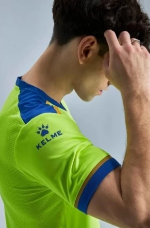 Комплект футбольной формы Kelme SEGOVIA салатово-синий 8351ZB1158.9918