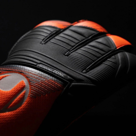 Воротарські рукавички Uhlsport SOFT RESIST+ чорно-жовтогарячі 1011318 01