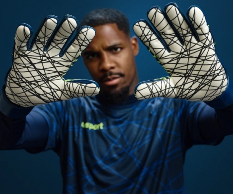 Вратарские перчатки Uhlsport PREDICTION ULTRAGRIP темно-сине-желто-белые 1011326 01