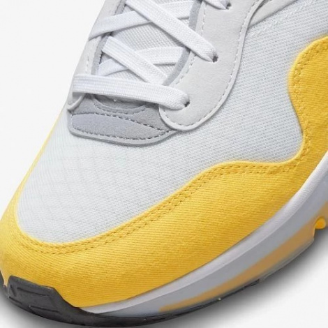 Кросівки Nike AIR MAX MOTIF сіро-жовті DD3697-001
