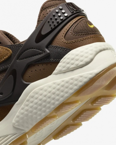Кроссовки Nike AIR HUARACHE RUNNER коричневые DZ3306-201