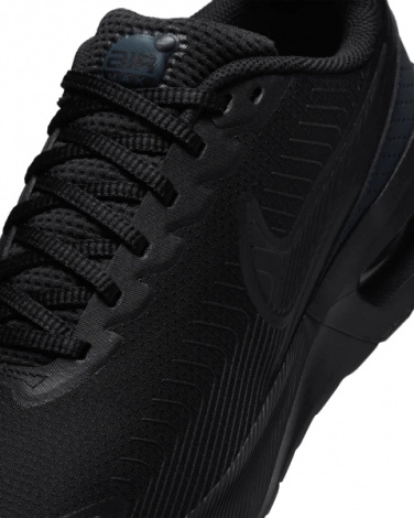 Кроссовки Nike AIR MAX NUAXIS черные FD4329-004