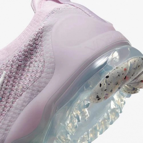 Кроссовки женские Nike W AIR VAPORMAX 2021 FK розовые DH4088-600