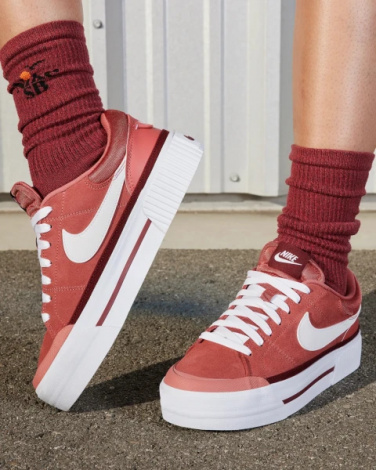Кеди жіночі Nike COURT LEGACY LIFT світло-червоні FJ1986-600