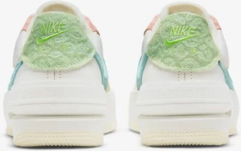 Кросівки жіночі Nike WMNS AF1 LO PLT.AF.ORM кольорові DX2671-100