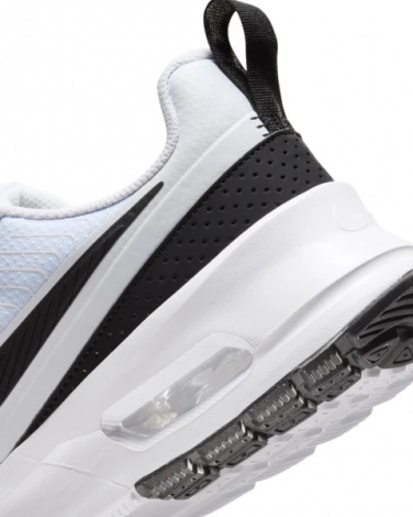 Кросівки Nike AIR MAX NUAXIS біло-чорні FD4329-101