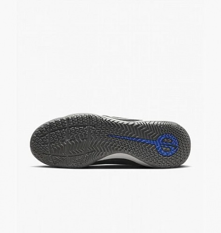 Футзалки (бампи) Nike LEGEND 10 ACADEMY IC чорні DV4341-040